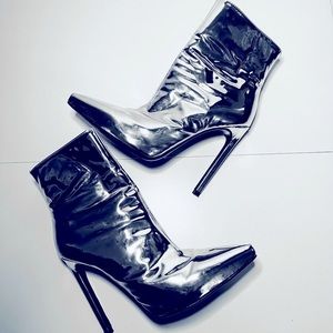 Tony Bianca Silver stiletto